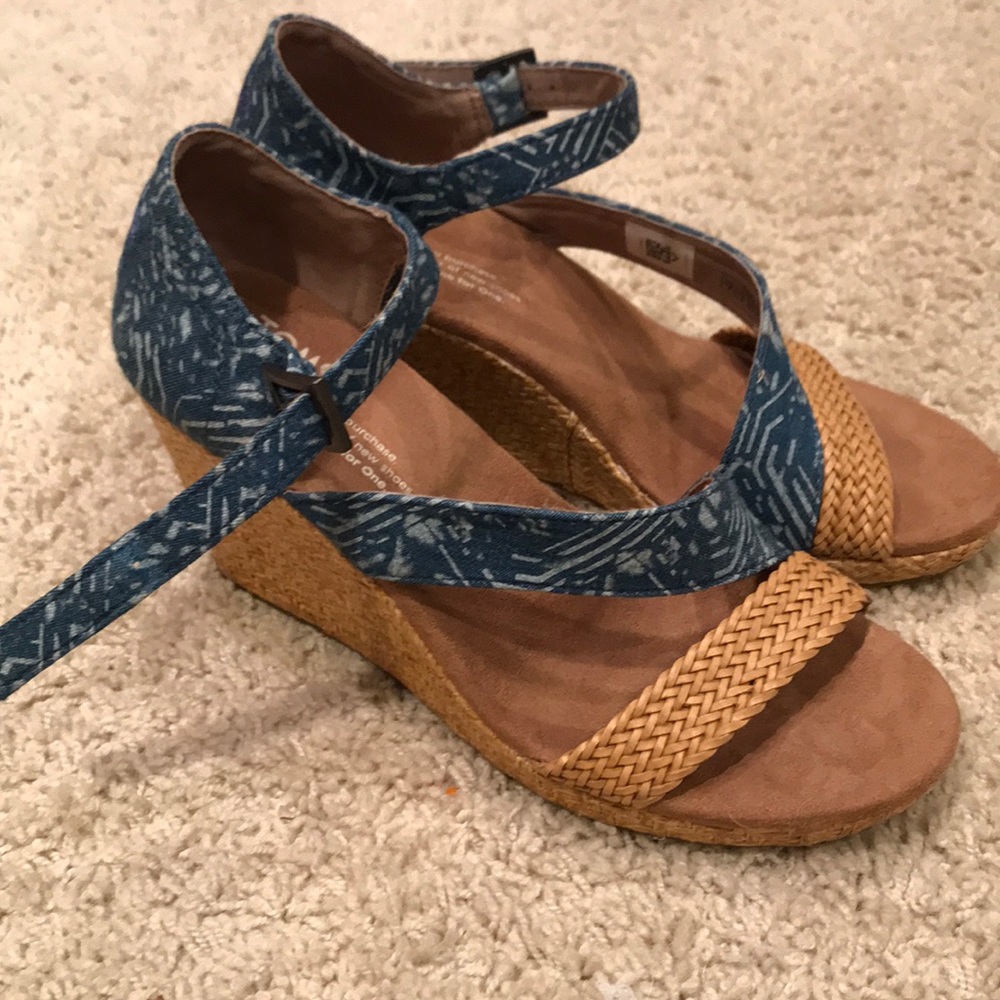 Toms Wedges